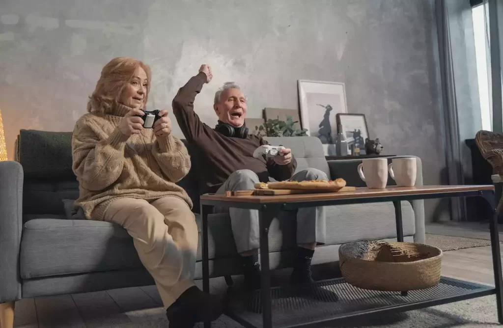 Connecting Seniors: Fun and Engaging Socialization Activities for the Elderly