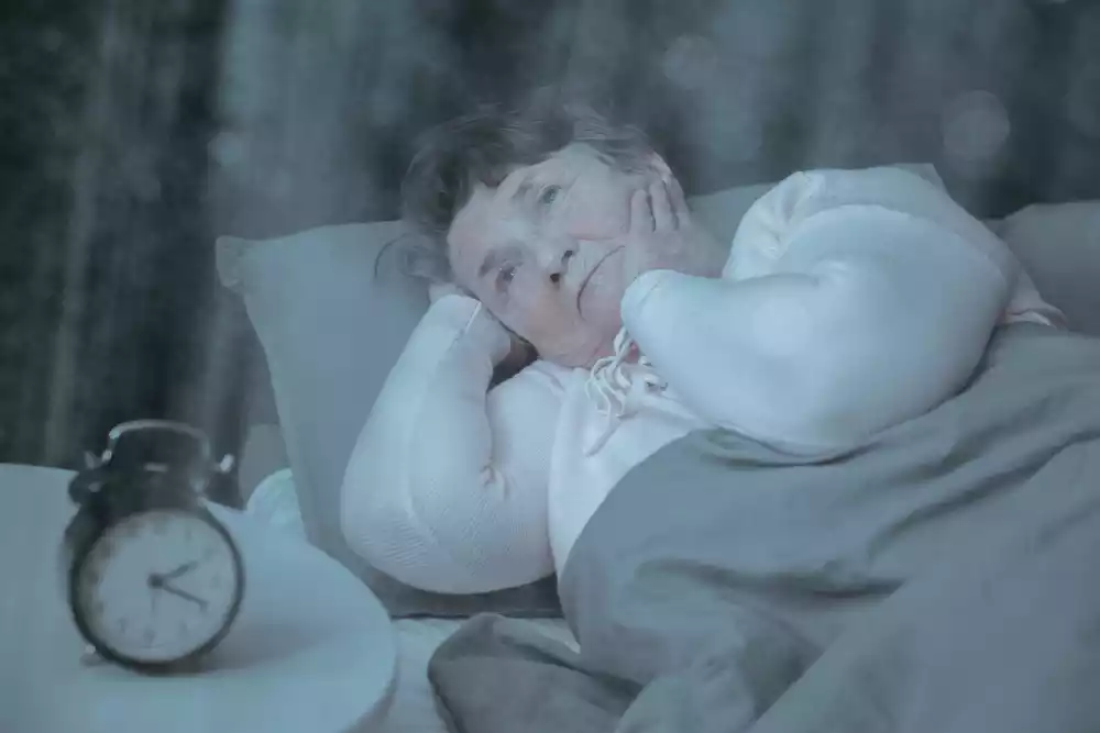 Daily Habits to Reduce Senior Insomnia