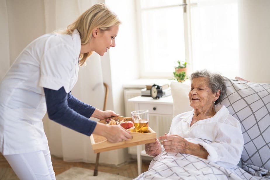 Casa de Retiro el Mirador | Boosting Seniors' Immune System: Tips and Strategies